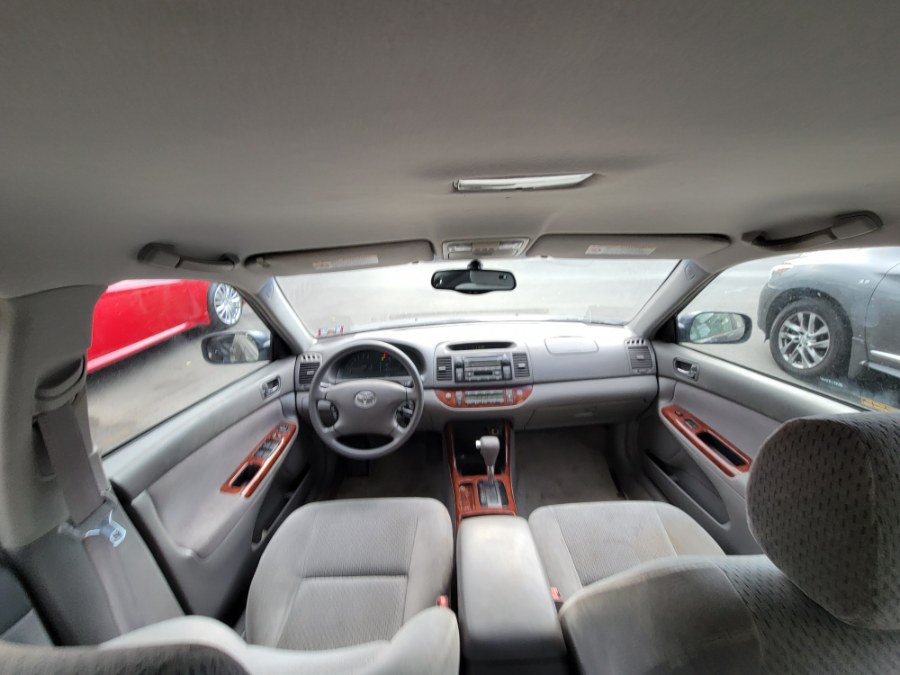 Used Toyota Camry 4dr Sdn XLE Auto 2002 | Rubber Bros Auto World. Brooklyn, New York Used Toyota Camry 4dr Sdn XLE Auto 2002 | Rubber Bros Auto World. Brooklyn, New York
