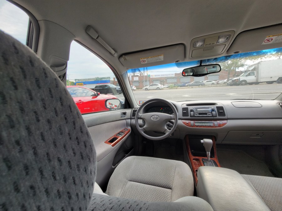 Used Toyota Camry 4dr Sdn XLE Auto 2002 | Rubber Bros Auto World. Brooklyn, New York Used Toyota Camry 4dr Sdn XLE Auto 2002 | Rubber Bros Auto World. Brooklyn, New York