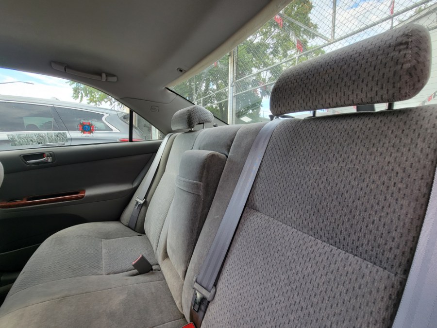 Used Toyota Camry 4dr Sdn XLE Auto 2002 | Rubber Bros Auto World. Brooklyn, New York Used Toyota Camry 4dr Sdn XLE Auto 2002 | Rubber Bros Auto World. Brooklyn, New York