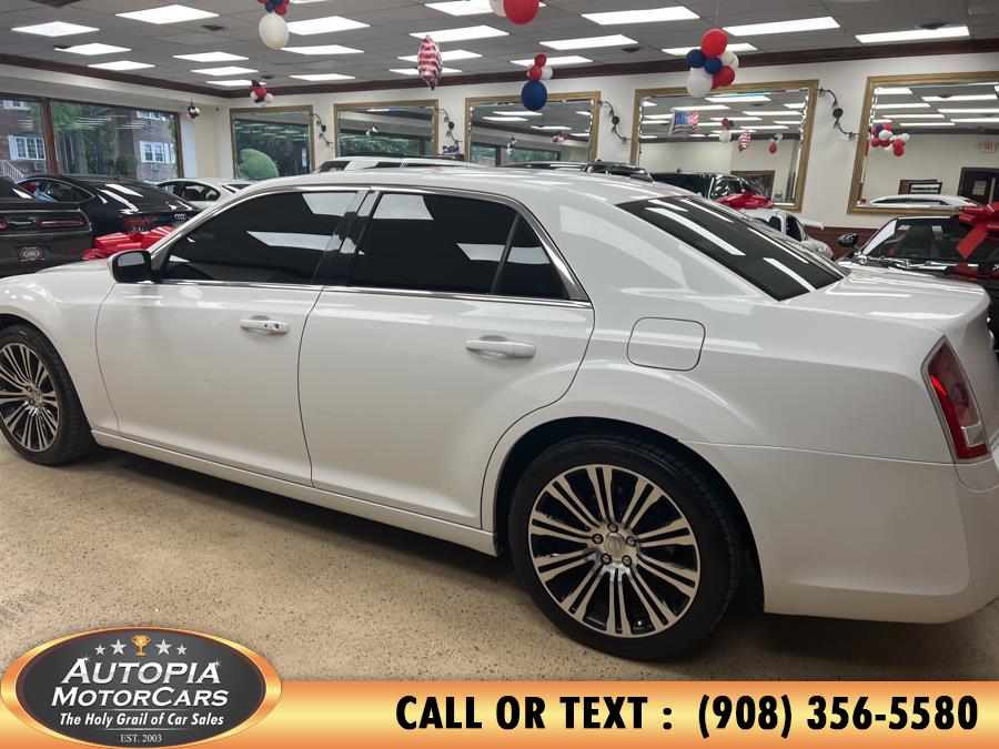 Used Chrysler 300 4dr Sdn 300S RWD 2013 | Autopia Motorcars Inc. Union, New Jersey