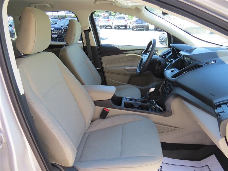 Used Ford Escape SE AWD 4dr SUV 2019 | Lake City Exports Inc. Auburn, Maine Used Ford Escape SE AWD 4dr SUV 2019 | Lake City Exports Inc. Auburn, Maine
