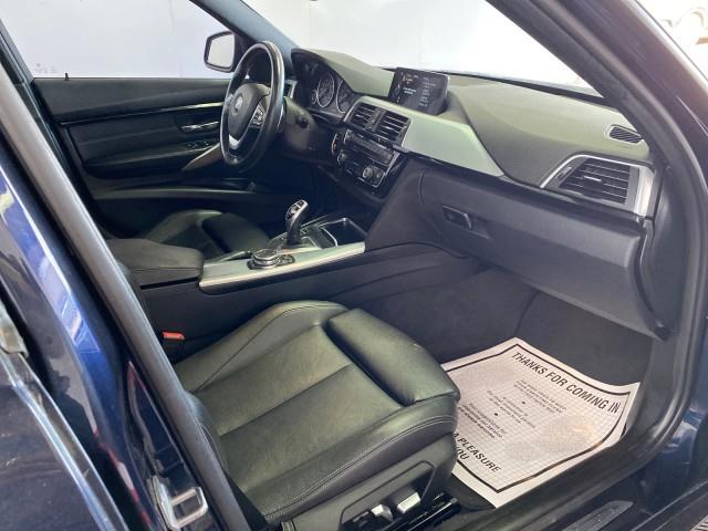 Used BMW 3 Series 328i xDrive 2016 | Queens Auto Mall. Richmond Hill, New York Used BMW 3 Series 328i xDrive 2016 | Queens Auto Mall. Richmond Hill, New York