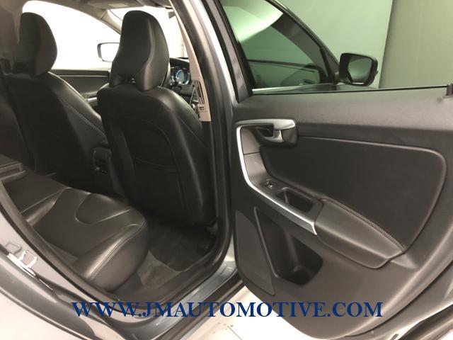 Used Volvo Xc60 AWD 4dr T6 Platinum *Ltd Avail* 2016 | J&M Automotive Sls&Svc LLC. Naugatuck, Connecticut Used Volvo Xc60 AWD 4dr T6 Platinum *Ltd Avail* 2016 | J&M Automotive Sls&Svc LLC. Naugatuck, Connecticut