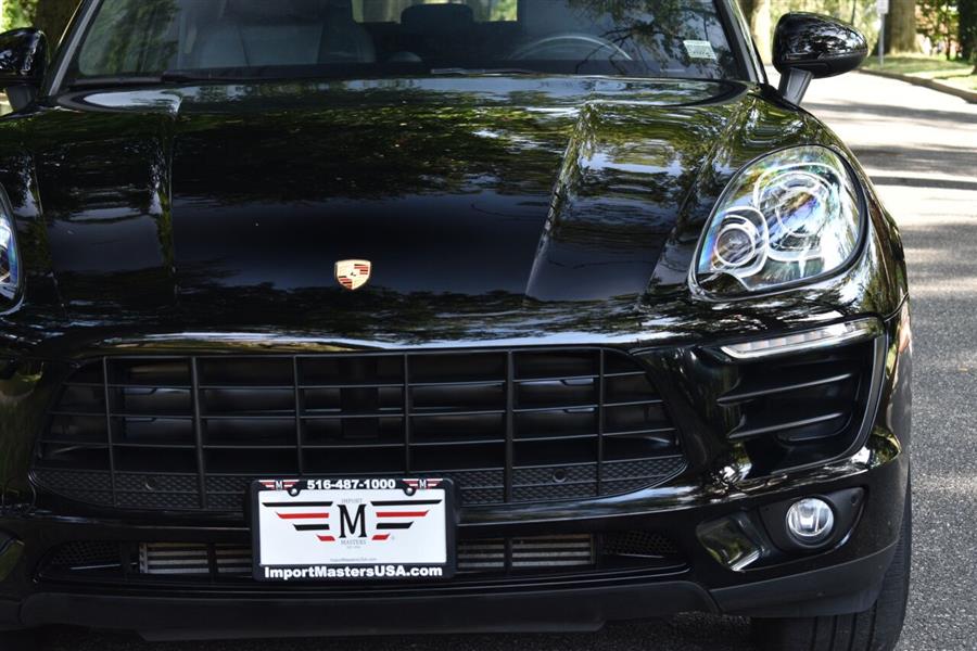 Used Porsche Macan Base AWD 4dr SUV 2018 | Camy Cars. Great Neck, New York Used Porsche Macan Base AWD 4dr SUV 2018 | Camy Cars. Great Neck, New York