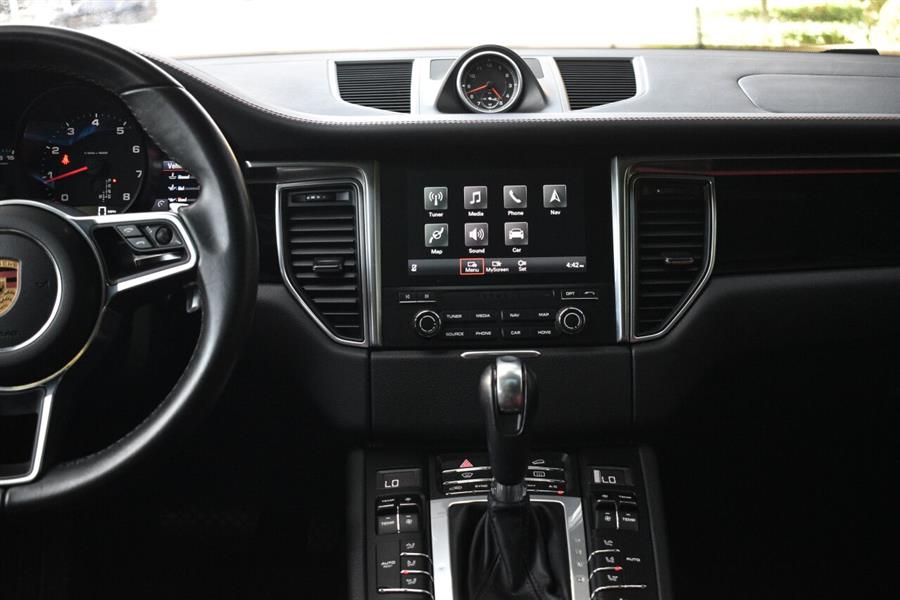 Used Porsche Macan Base AWD 4dr SUV 2018 | Camy Cars. Great Neck, New York Used Porsche Macan Base AWD 4dr SUV 2018 | Camy Cars. Great Neck, New York