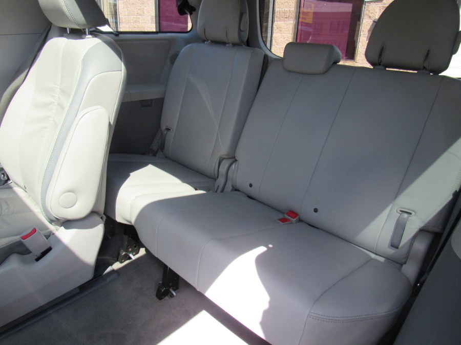 Used Toyota Sienna Limited 2012 | Hilario's Auto Sales Inc.. Worcester, Massachusetts Used Toyota Sienna Limited 2012 | Hilario's Auto Sales Inc.. Worcester, Massachusetts