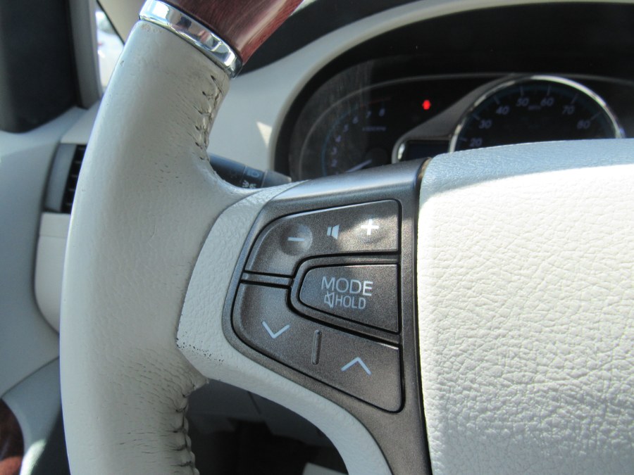 Used Toyota Sienna Limited 2012 | Hilario's Auto Sales Inc.. Worcester, Massachusetts Used Toyota Sienna Limited 2012 | Hilario's Auto Sales Inc.. Worcester, Massachusetts