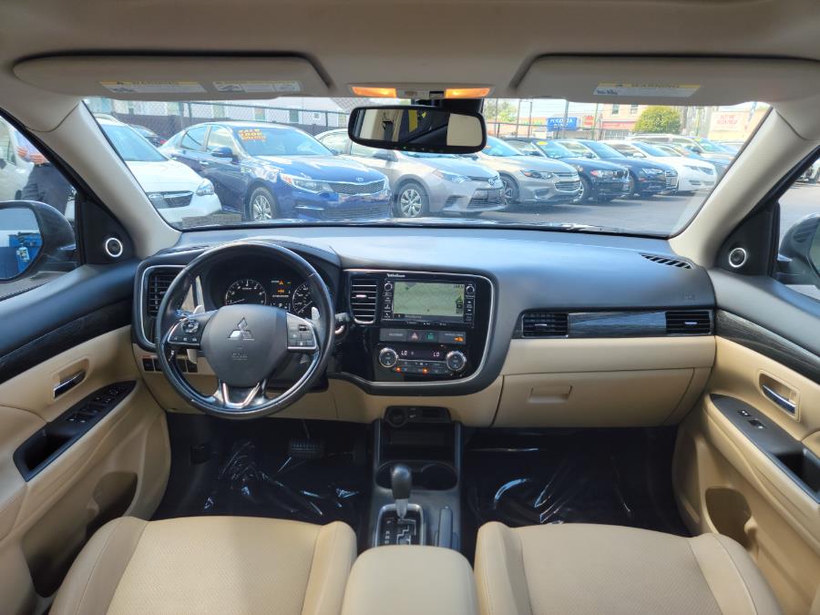 2016 Mitsubishi Outlander AWC 4dr GT, available for sale in Philadelphia, Pennsylvania | Eugen's Auto Sales & Repairs. Philadelphia, Pennsylvania 2016 Mitsubishi Outlander AWC 4dr GT, available for sale in Philadelphia, Pennsylvania | Eugen's Auto Sales & Repairs. Philadelphia, Pennsylvania