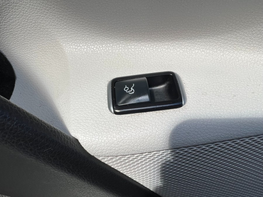 2015 Mercedes-Benz CLA-Class 4dr Sdn CLA250 4MATIC, available for sale in Bristol, Connecticut | Bristol Auto Center LLC. Bristol, Connecticut 2015 Mercedes-Benz CLA-Class 4dr Sdn CLA250 4MATIC, available for sale in Bristol, Connecticut | Bristol Auto Center LLC. Bristol, Connecticut