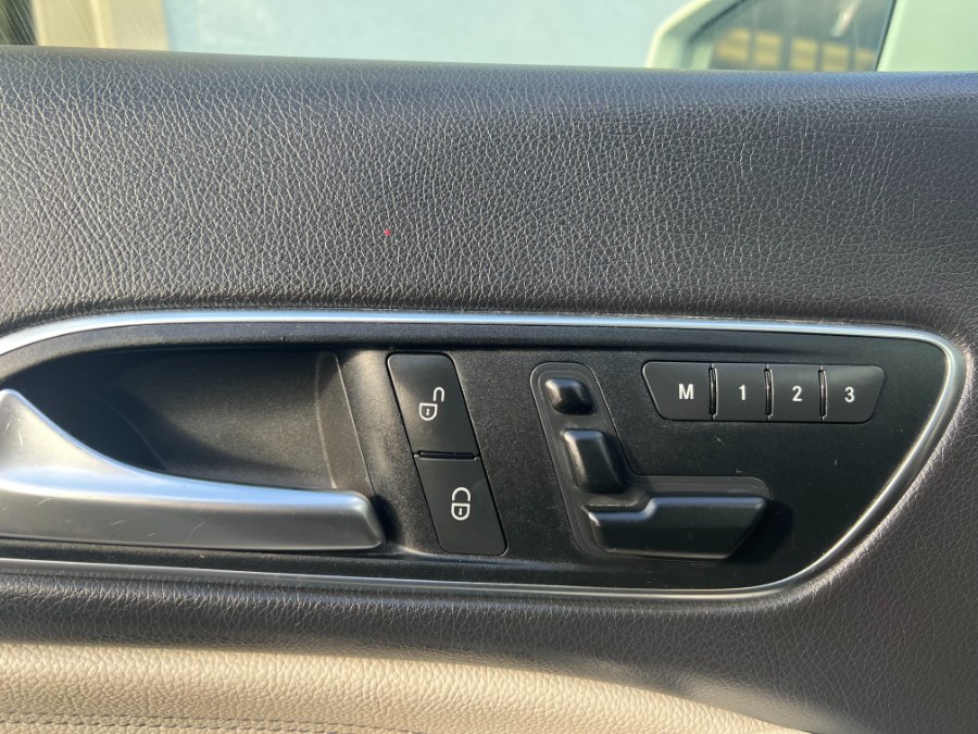 2015 Mercedes-Benz CLA-Class 4dr Sdn CLA250 4MATIC, available for sale in Bristol, Connecticut | Bristol Auto Center LLC. Bristol, Connecticut 2015 Mercedes-Benz CLA-Class 4dr Sdn CLA250 4MATIC, available for sale in Bristol, Connecticut | Bristol Auto Center LLC. Bristol, Connecticut
