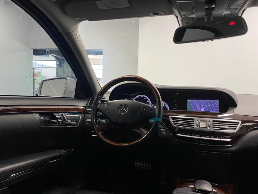 Used Mercedes-Benz S-Class 4dr Sdn S550 4MATIC 2013 | M Auto Group. Elizabeth, New Jersey Used Mercedes-Benz S-Class 4dr Sdn S550 4MATIC 2013 | M Auto Group. Elizabeth, New Jersey