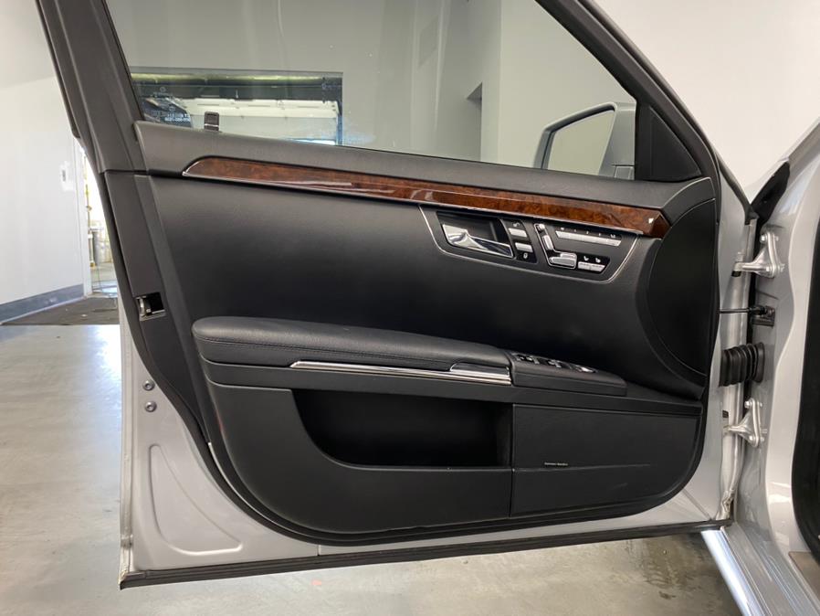 Used Mercedes-Benz S-Class 4dr Sdn S550 4MATIC 2013 | M Auto Group. Elizabeth, New Jersey Used Mercedes-Benz S-Class 4dr Sdn S550 4MATIC 2013 | M Auto Group. Elizabeth, New Jersey