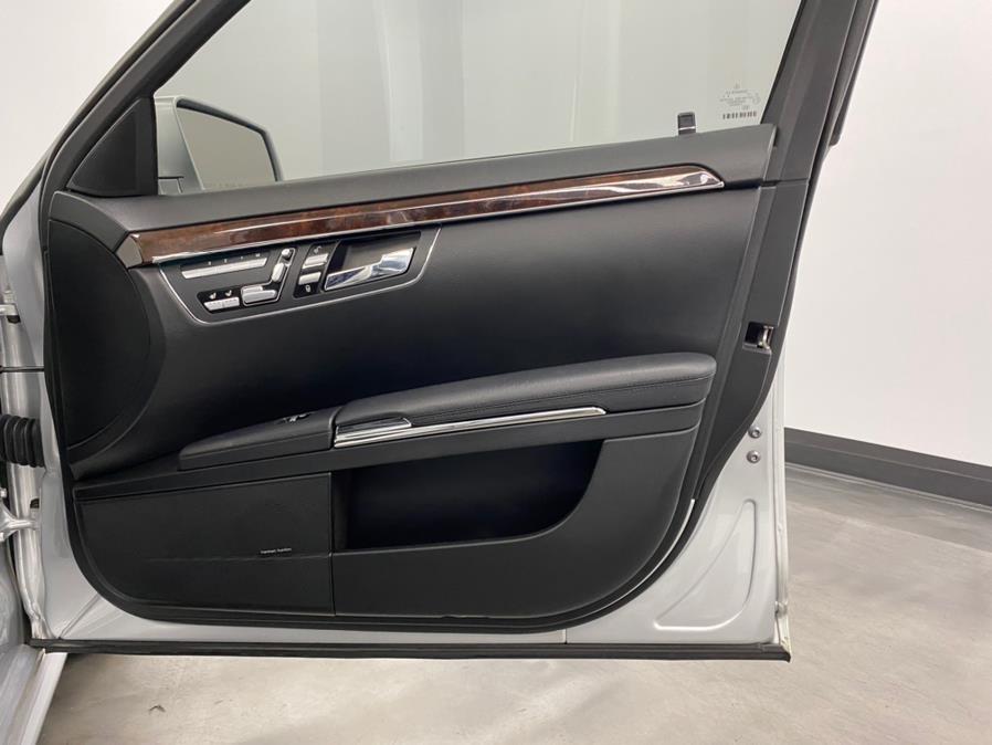Used Mercedes-Benz S-Class 4dr Sdn S550 4MATIC 2013 | M Auto Group. Elizabeth, New Jersey Used Mercedes-Benz S-Class 4dr Sdn S550 4MATIC 2013 | M Auto Group. Elizabeth, New Jersey