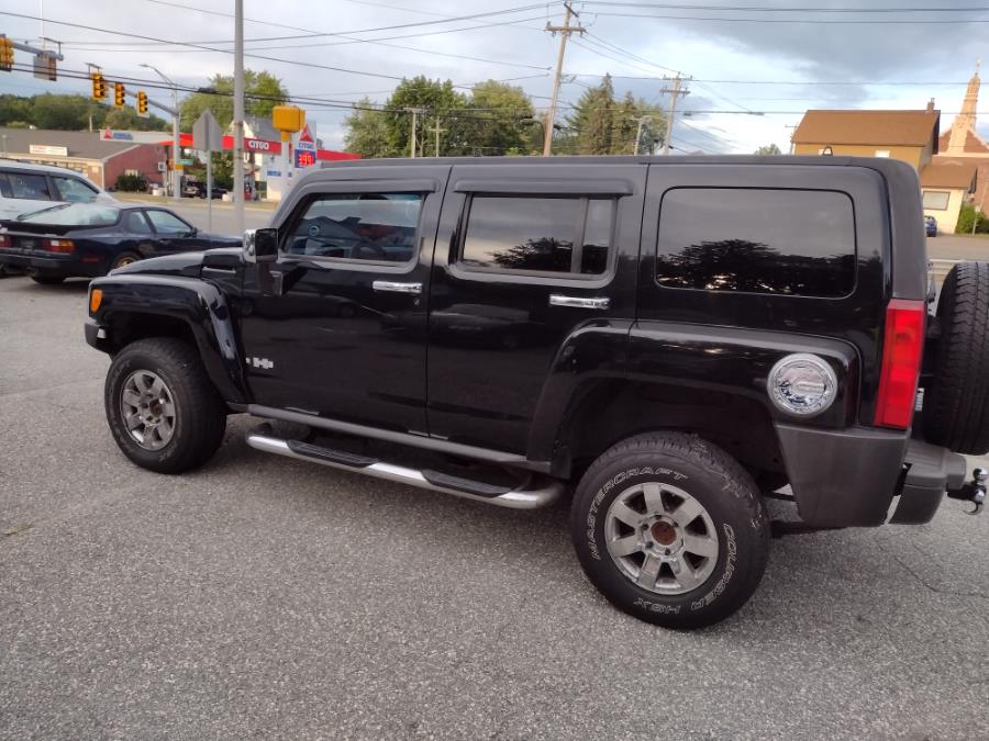 2006 HUMMER H3 4dr 4WD SUV, available for sale in Chicopee, Massachusetts | Matts Auto Mall LLC. Chicopee, Massachusetts 2006 HUMMER H3 4dr 4WD SUV, available for sale in Chicopee, Massachusetts | Matts Auto Mall LLC. Chicopee, Massachusetts