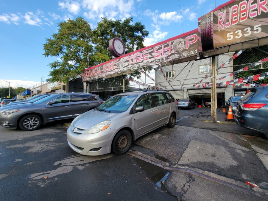 Used Toyota Sienna 5dr Cargo Van CE FWD 2009 | Rubber Bros Auto World. Brooklyn, New York Used Toyota Sienna 5dr Cargo Van CE FWD 2009 | Rubber Bros Auto World. Brooklyn, New York