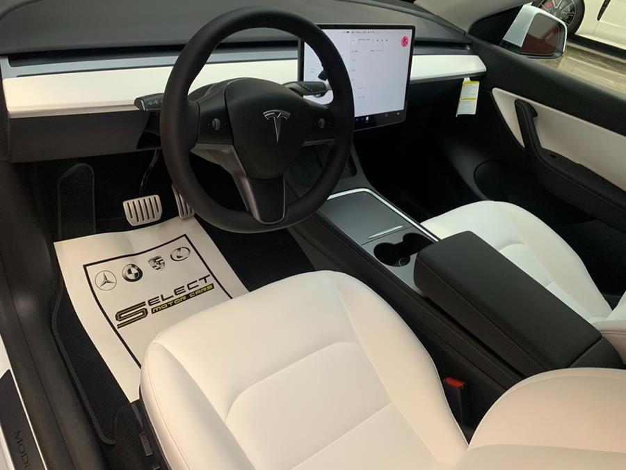 Used Tesla Model y Performance 2022 | Select Motor Cars. Deer Park, New York