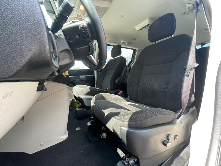 2017 Dodge Grand Caravan SE Plus. 3RD ROW SEAT!!!, available for sale in Elmont, New York | Sunrise of Elmont. Elmont, New York 2017 Dodge Grand Caravan SE Plus. 3RD ROW SEAT!!!, available for sale in Elmont, New York | Sunrise of Elmont. Elmont, New York