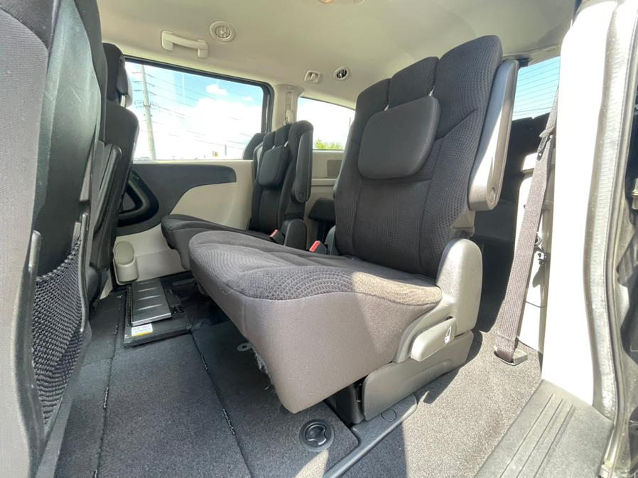 2017 Dodge Grand Caravan SE Plus. 3RD ROW SEAT!!!, available for sale in Elmont, New York | Sunrise of Elmont. Elmont, New York 2017 Dodge Grand Caravan SE Plus. 3RD ROW SEAT!!!, available for sale in Elmont, New York | Sunrise of Elmont. Elmont, New York