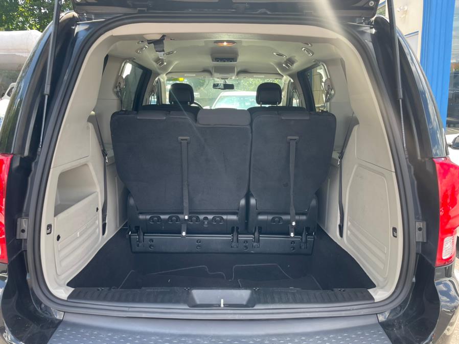 2017 Dodge Grand Caravan SE Plus. 3RD ROW SEAT!!!, available for sale in Elmont, New York | Sunrise of Elmont. Elmont, New York 2017 Dodge Grand Caravan SE Plus. 3RD ROW SEAT!!!, available for sale in Elmont, New York | Sunrise of Elmont. Elmont, New York