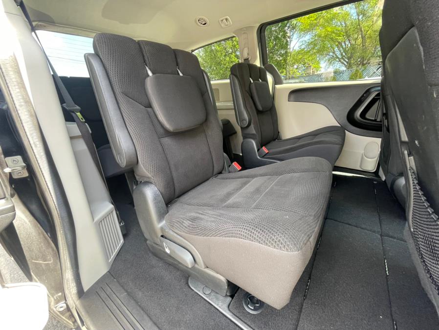 2017 Dodge Grand Caravan SE Plus. 3RD ROW SEAT!!!, available for sale in Elmont, New York | Sunrise of Elmont. Elmont, New York 2017 Dodge Grand Caravan SE Plus. 3RD ROW SEAT!!!, available for sale in Elmont, New York | Sunrise of Elmont. Elmont, New York
