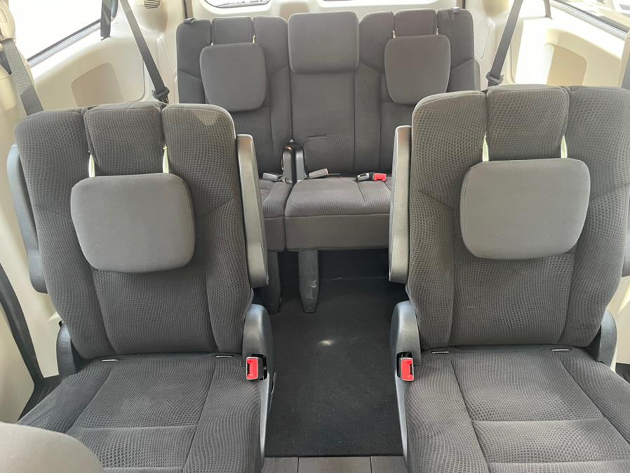 2017 Dodge Grand Caravan SE Plus. 3RD ROW SEAT!!!, available for sale in Elmont, New York | Sunrise of Elmont. Elmont, New York 2017 Dodge Grand Caravan SE Plus. 3RD ROW SEAT!!!, available for sale in Elmont, New York | Sunrise of Elmont. Elmont, New York