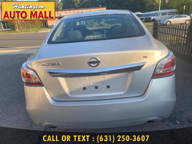 Used Nissan Altima 4dr Sdn I4 2.5 S 2015 | Huntington Auto Mall. Huntington Station, New York Used Nissan Altima 4dr Sdn I4 2.5 S 2015 | Huntington Auto Mall. Huntington Station, New York