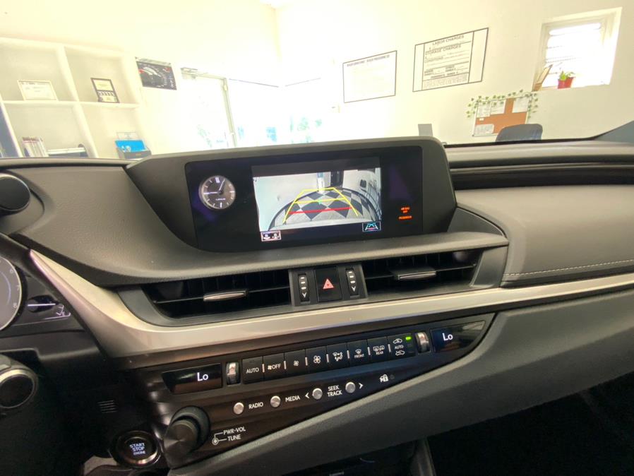 2020 Lexus ES ES 350 FWD, available for sale in Hartford, Connecticut | Franklin Motors Auto Sales LLC. Hartford, Connecticut 2020 Lexus ES ES 350 FWD, available for sale in Hartford, Connecticut | Franklin Motors Auto Sales LLC. Hartford, Connecticut