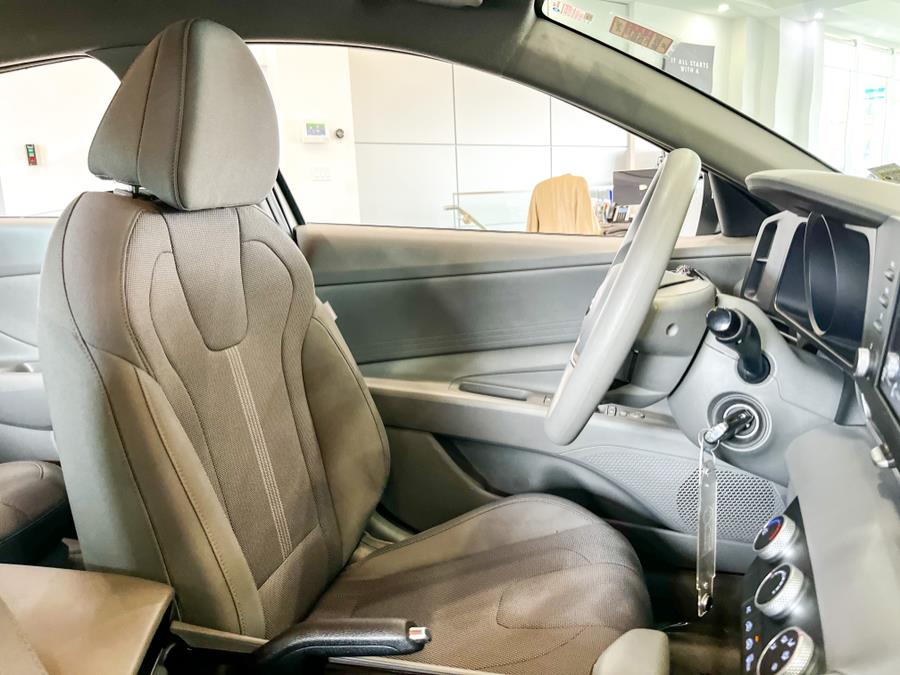 2021 Hyundai Elantra SE IVT SULEV *Ltd Avail*, available for sale in Franklin Square, New York | Luxury Motor Club. Franklin Square, New York 2021 Hyundai Elantra SE IVT SULEV *Ltd Avail*, available for sale in Franklin Square, New York | Luxury Motor Club. Franklin Square, New York