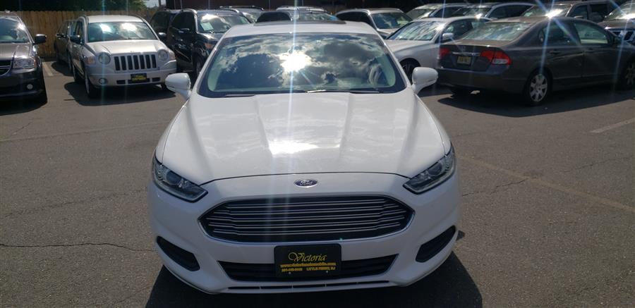2014 Ford Fusion 4dr Sdn SE FWD, available for sale in Little Ferry, New Jersey | Victoria Preowned Autos Inc. Little Ferry, New Jersey
