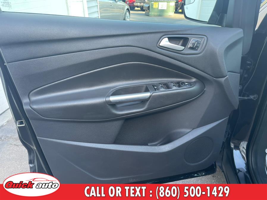 Used Ford Escape 4WD 4dr SEL 2013 | Quick Auto LLC. Bristol, Connecticut Used Ford Escape 4WD 4dr SEL 2013 | Quick Auto LLC. Bristol, Connecticut