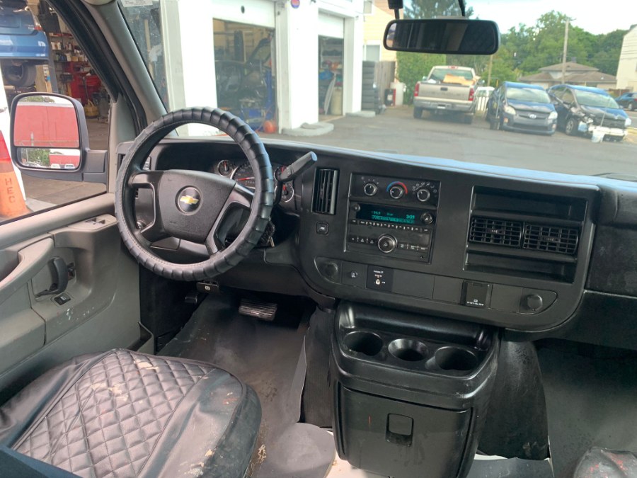 Used Chevrolet Express Cargo Van RWD 2500 135" 2015 | Uzun Auto. West Haven, Connecticut Used Chevrolet Express Cargo Van RWD 2500 135" 2015 | Uzun Auto. West Haven, Connecticut