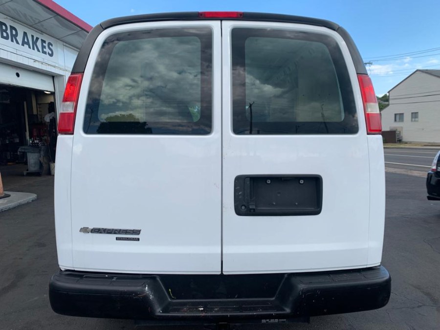 Used Chevrolet Express Cargo Van RWD 2500 135" 2015 | Uzun Auto. West Haven, Connecticut Used Chevrolet Express Cargo Van RWD 2500 135" 2015 | Uzun Auto. West Haven, Connecticut