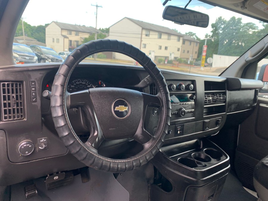 Used Chevrolet Express Cargo Van RWD 2500 135" 2015 | Uzun Auto. West Haven, Connecticut Used Chevrolet Express Cargo Van RWD 2500 135" 2015 | Uzun Auto. West Haven, Connecticut