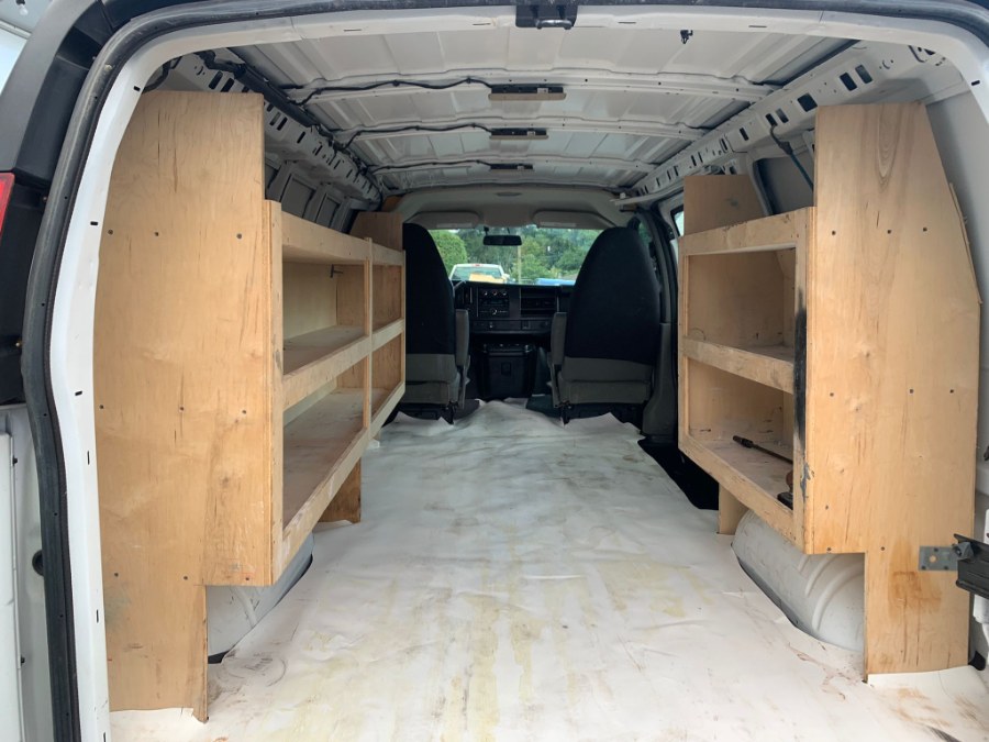 Used Chevrolet Express Cargo Van RWD 2500 135" 2015 | Uzun Auto. West Haven, Connecticut Used Chevrolet Express Cargo Van RWD 2500 135" 2015 | Uzun Auto. West Haven, Connecticut