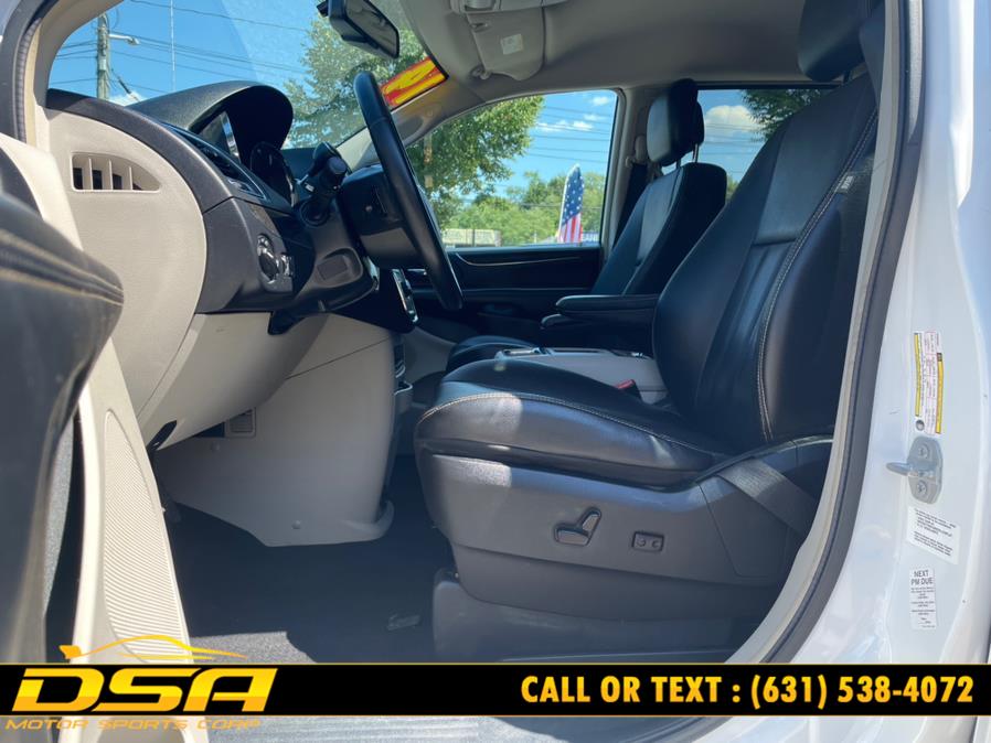 2014 Chrysler Town & Country 4dr Wgn Touring, available for sale in Commack, New York | DSA Motor Sports Corp. Commack, New York 2014 Chrysler Town & Country 4dr Wgn Touring, available for sale in Commack, New York | DSA Motor Sports Corp. Commack, New York