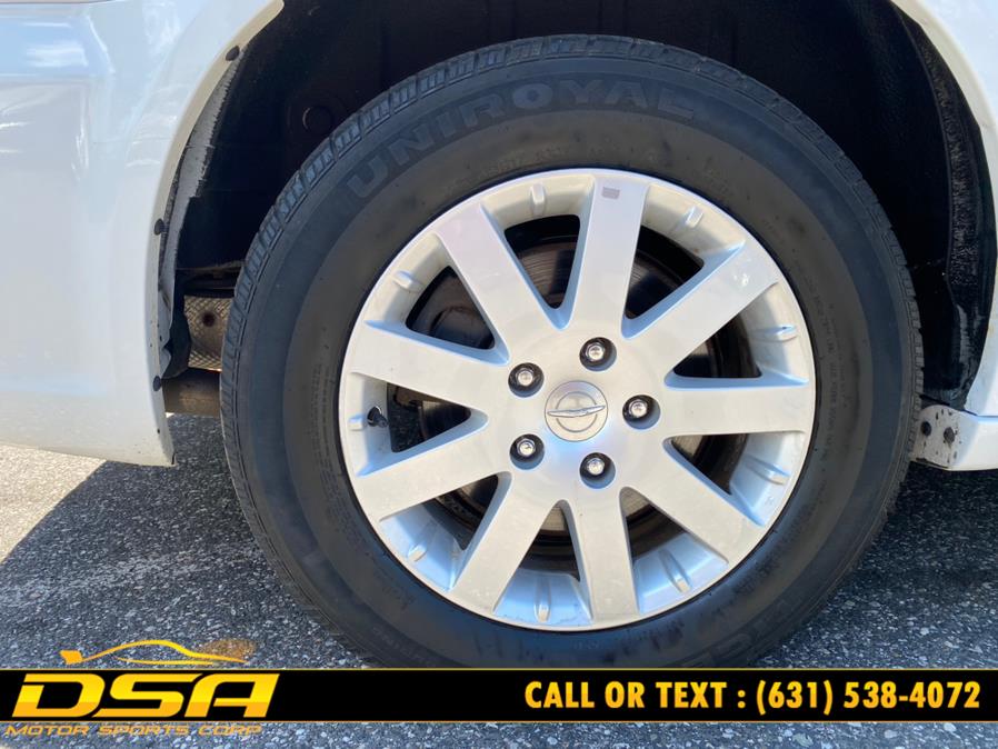 2014 Chrysler Town & Country 4dr Wgn Touring, available for sale in Commack, New York | DSA Motor Sports Corp. Commack, New York 2014 Chrysler Town & Country 4dr Wgn Touring, available for sale in Commack, New York | DSA Motor Sports Corp. Commack, New York