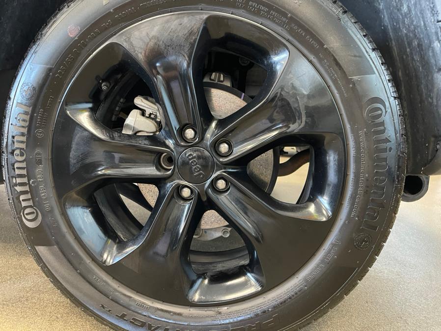 Used Jeep Compass Latitude 4x4 2020 | 5 Towns Drive. Inwood, New York Used Jeep Compass Latitude 4x4 2020 | 5 Towns Drive. Inwood, New York