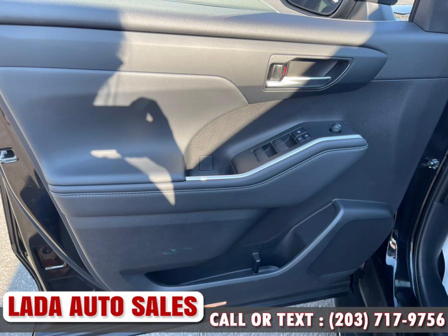 Used Toyota Highlander XLE AWD (Natl) 2022 | Lada Auto Sales. Bridgeport, Connecticut Used Toyota Highlander XLE AWD (Natl) 2022 | Lada Auto Sales. Bridgeport, Connecticut
