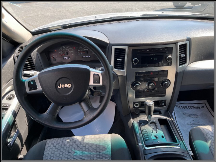 2009 Jeep Grand Cherokee 4WD 4dr Laredo, available for sale in Huntington Station, New York | My Auto Inc.. Huntington Station, New York 2009 Jeep Grand Cherokee 4WD 4dr Laredo, available for sale in Huntington Station, New York | My Auto Inc.. Huntington Station, New York