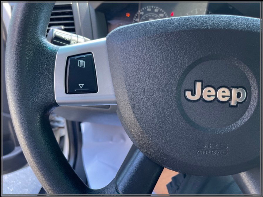 2009 Jeep Grand Cherokee 4WD 4dr Laredo, available for sale in Huntington Station, New York | My Auto Inc.. Huntington Station, New York 2009 Jeep Grand Cherokee 4WD 4dr Laredo, available for sale in Huntington Station, New York | My Auto Inc.. Huntington Station, New York