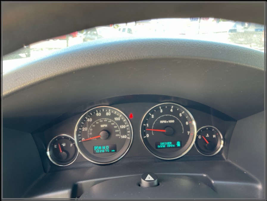 2007 Jeep Commander 4WD 4dr Limited, available for sale in Huntington Station, New York | My Auto Inc.. Huntington Station, New York 2007 Jeep Commander 4WD 4dr Limited, available for sale in Huntington Station, New York | My Auto Inc.. Huntington Station, New York
