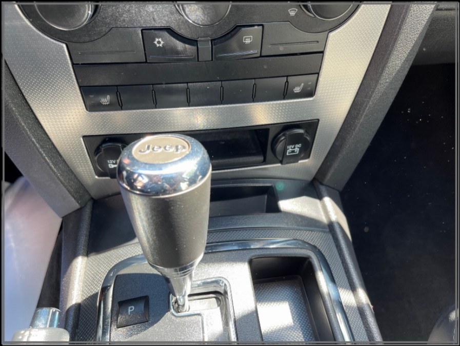 2009 Jeep Grand Cherokee 4WD 4dr Laredo, available for sale in Huntington Station, New York | My Auto Inc.. Huntington Station, New York 2009 Jeep Grand Cherokee 4WD 4dr Laredo, available for sale in Huntington Station, New York | My Auto Inc.. Huntington Station, New York