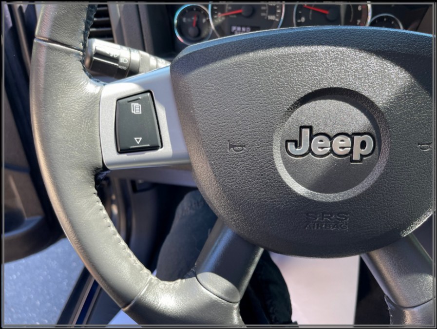 2009 Jeep Grand Cherokee 4WD 4dr Laredo, available for sale in Huntington Station, New York | My Auto Inc.. Huntington Station, New York 2009 Jeep Grand Cherokee 4WD 4dr Laredo, available for sale in Huntington Station, New York | My Auto Inc.. Huntington Station, New York