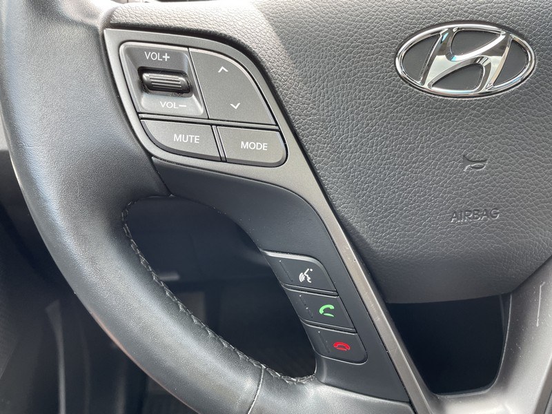 Used Hyundai Santa Fe Limited Ultimate 3.3L Auto AWD 2017 | Union Street Auto Sales. West Springfield, Massachusetts Used Hyundai Santa Fe Limited Ultimate 3.3L Auto AWD 2017 | Union Street Auto Sales. West Springfield, Massachusetts