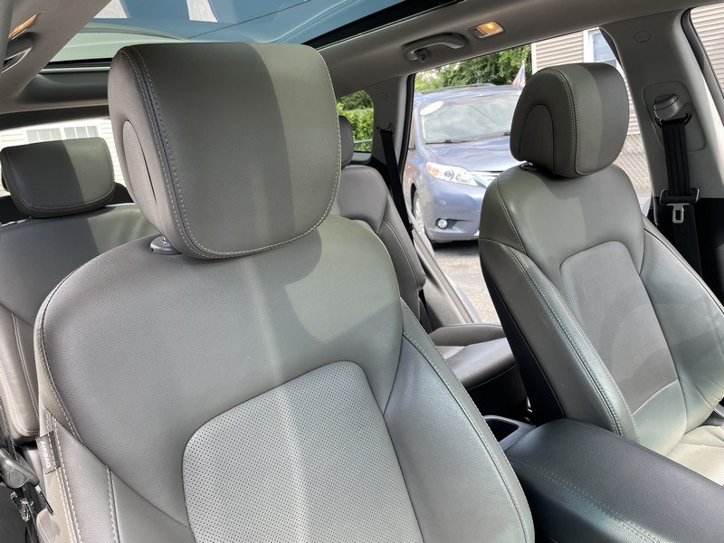 Used Hyundai Santa Fe Limited Ultimate 3.3L Auto AWD 2017 | Union Street Auto Sales. West Springfield, Massachusetts Used Hyundai Santa Fe Limited Ultimate 3.3L Auto AWD 2017 | Union Street Auto Sales. West Springfield, Massachusetts