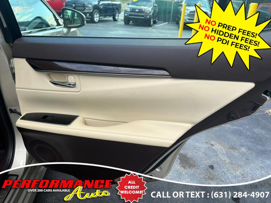 2016 Lexus ES 350 4dr Sdn, available for sale in Bohemia, New York | Performance Auto Inc. Bohemia, New York 2016 Lexus ES 350 4dr Sdn, available for sale in Bohemia, New York | Performance Auto Inc. Bohemia, New York