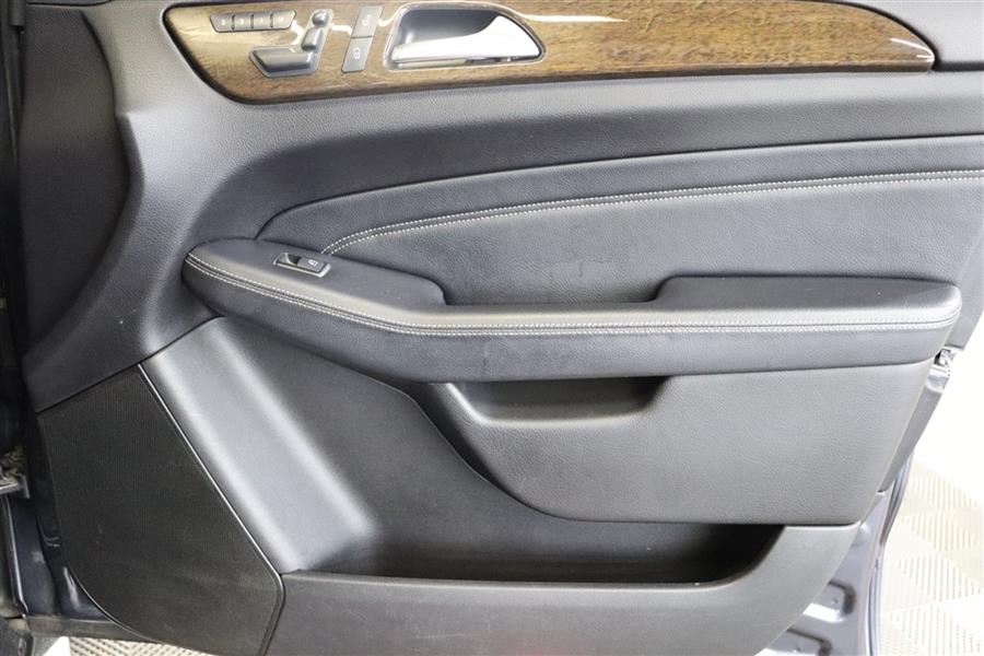 2012 Mercedes-benz Ml 350 4MATIC, available for sale in Paterson, New Jersey | Fast Track Motors. Paterson, New Jersey 2012 Mercedes-benz Ml 350 4MATIC, available for sale in Paterson, New Jersey | Fast Track Motors. Paterson, New Jersey