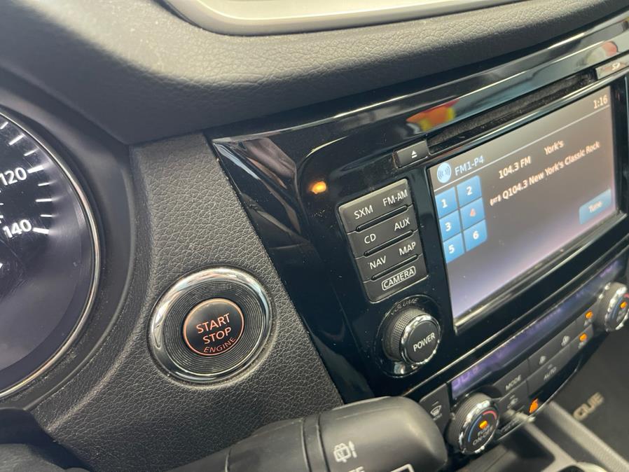 2016 Nissan Rogue AWD 4dr SL, available for sale in Inwood, New York | 5 Towns Drive. Inwood, New York 2016 Nissan Rogue AWD 4dr SL, available for sale in Inwood, New York | 5 Towns Drive. Inwood, New York