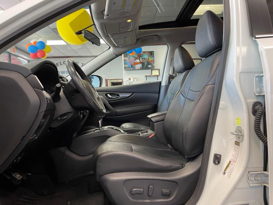2016 Nissan Rogue AWD 4dr SL, available for sale in Inwood, New York | 5 Towns Drive. Inwood, New York 2016 Nissan Rogue AWD 4dr SL, available for sale in Inwood, New York | 5 Towns Drive. Inwood, New York