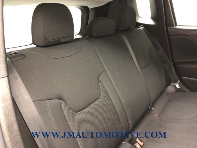 Used Jeep Renegade Latitude 4x4 2018 | J&M Automotive Sls&Svc LLC. Naugatuck, Connecticut Used Jeep Renegade Latitude 4x4 2018 | J&M Automotive Sls&Svc LLC. Naugatuck, Connecticut